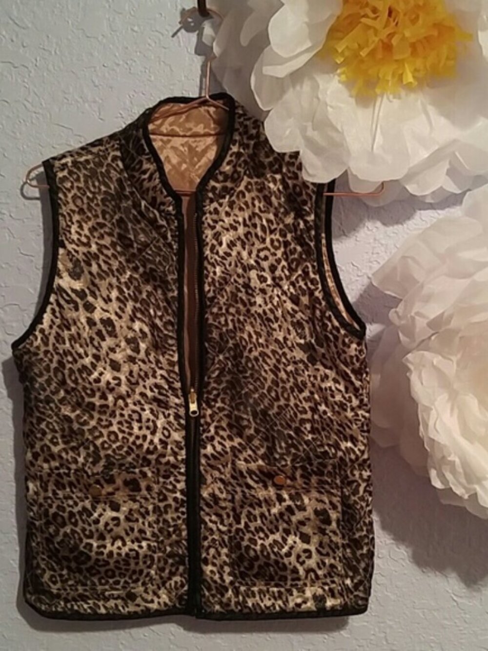 Safari Reversible Vest SZ M Leopard Print & Gold Satin Snap Button Closure